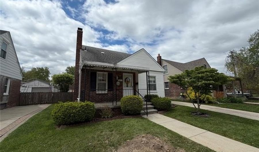 15617 Thomas Ave, Allen Park, MI 48101 - 3 Beds, 2 Bath