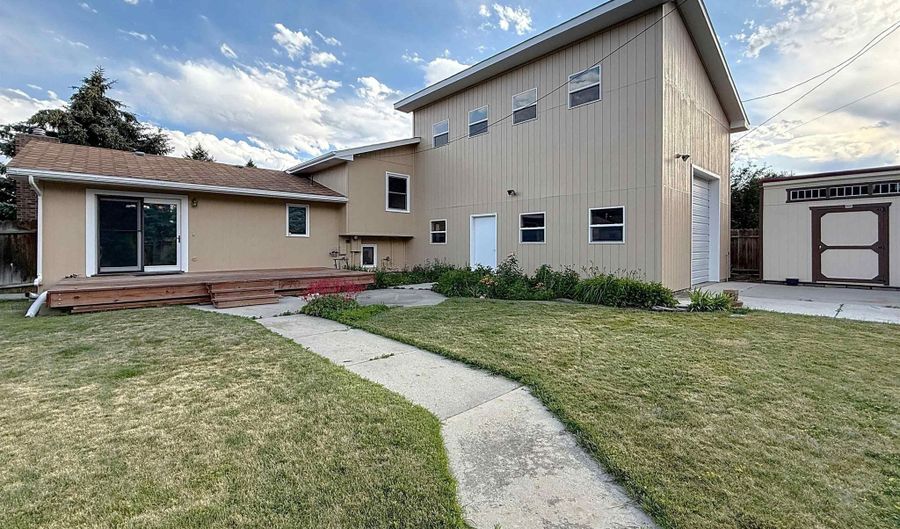 66 Sunset Ave, Buffalo, WY 82834 - 3 Beds, 3 Bath