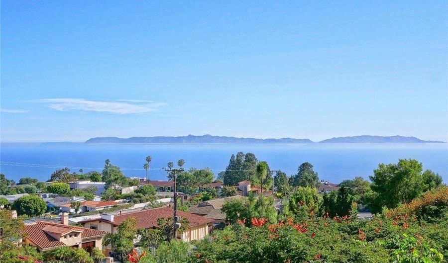 3226 Corinna Dr, Rancho Palos Verdes, CA 90275 - 4 Beds, 3 Bath