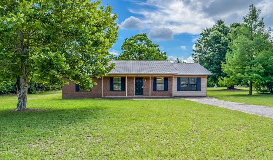 151 Kelley Rd, Bainbridge, GA 39817 - 3 Beds, 2 Bath
