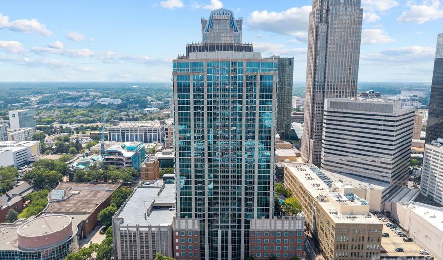 210 N Church St, Charlotte, NC 28202 - 1 Beds, 1 Bath