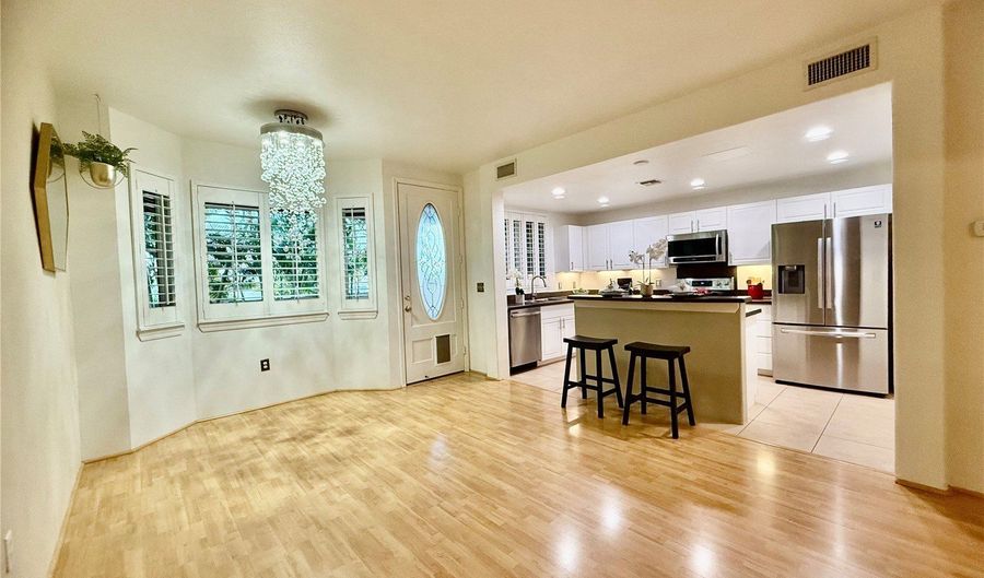 7018 Hawaii Kai Dr 6-12, Honolulu, HI 96825 - 3 Beds, 3 Bath