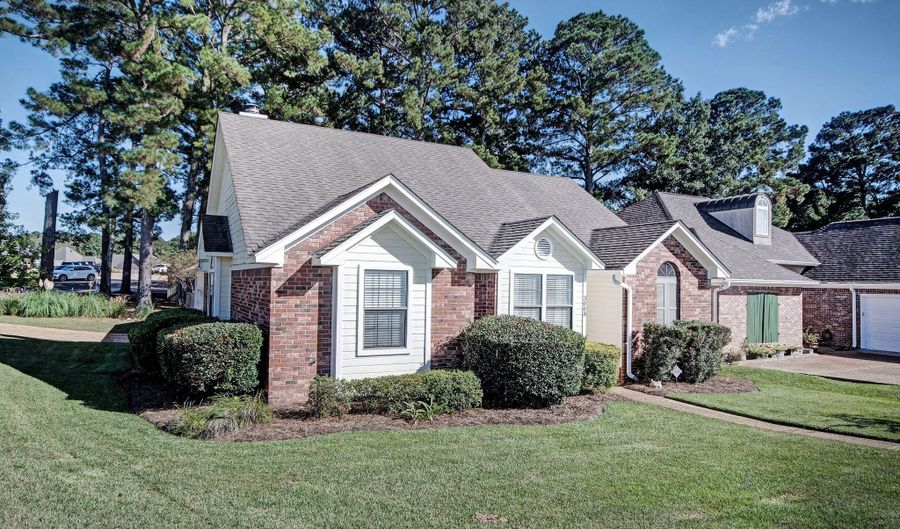 3003 E Fairway Dr, Brandon, MS 39047 - 3 Beds, 2 Bath