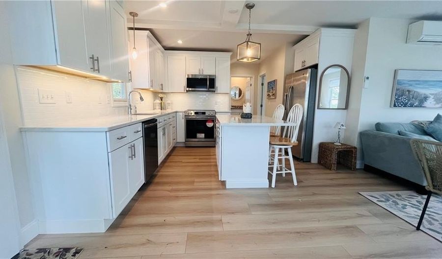 115 Wellington Ave 1, Newport, RI 02840 - 1 Beds, 1 Bath