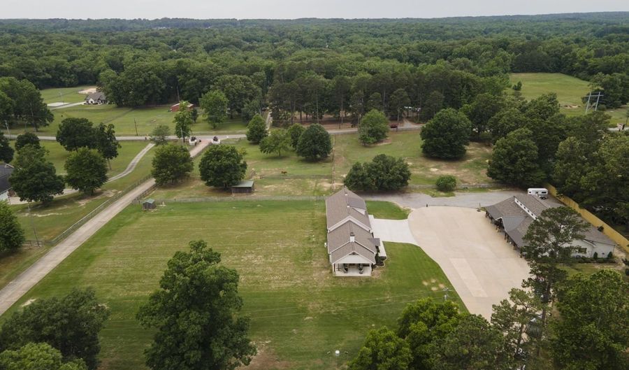 1202 Hilldale Cv, Alexander, AR 72002 - 4 Beds, 4 Bath