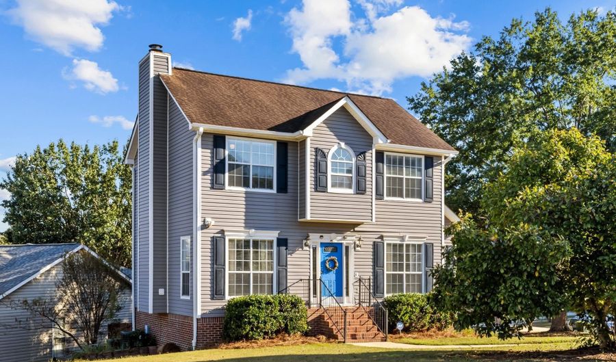 2021 KING CHARLES Pl, Alabaster, AL 35007 - 3 Beds, 3 Bath