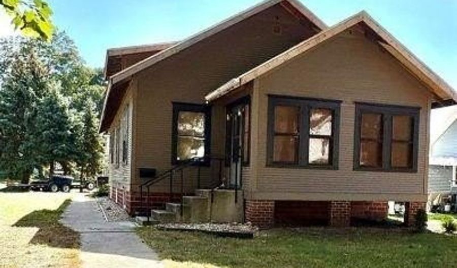 608 E N, Algona, IA 50511 - 3 Beds, 2 Bath