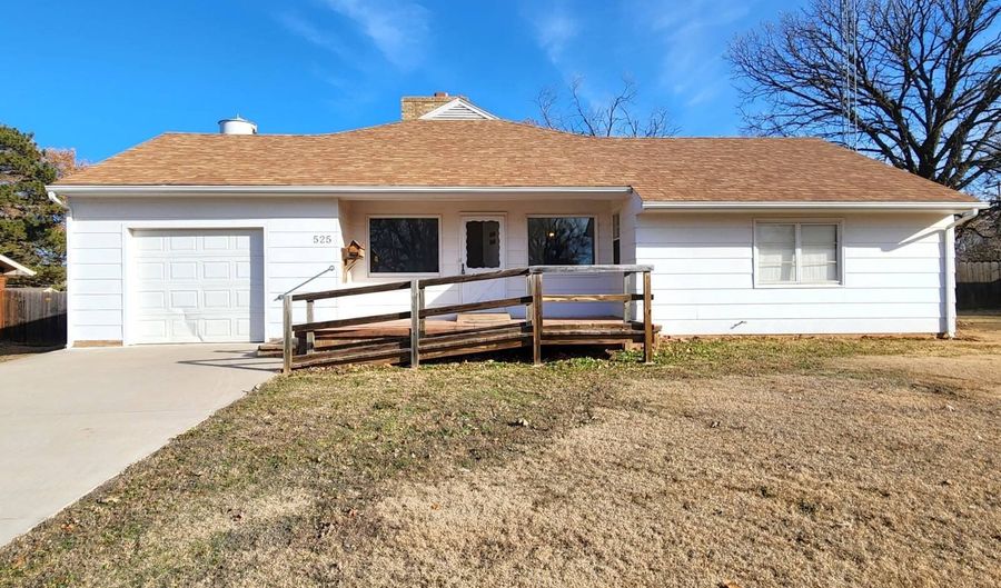 525 N Pennsylvania, Anthony, KS 67003 - 2 Beds, 2 Bath