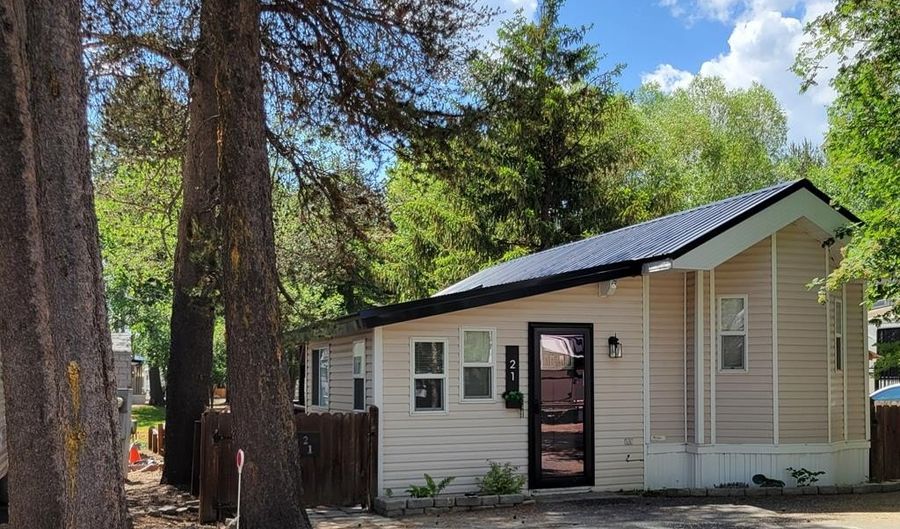 514 E21 Sawyer St, Cascade, ID 83611 - 1 Beds, 0 Bath