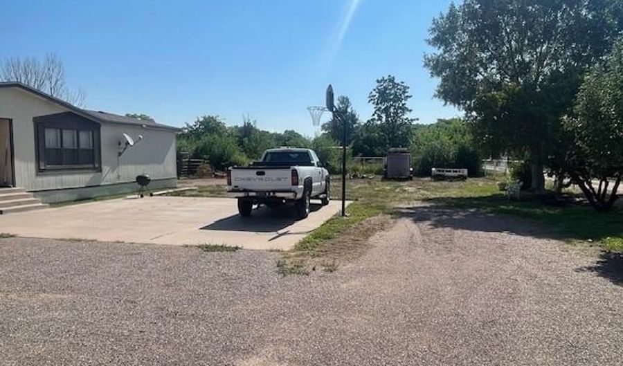 171 CAMINO DE LOS CHAVEZ, Belen, NM 87002 - 4 Beds, 3 Bath