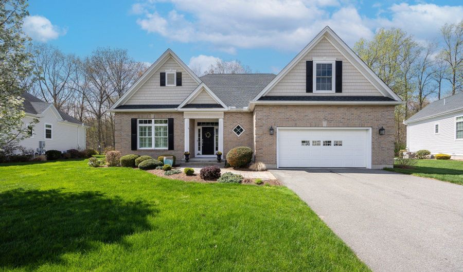 305 Richmond Glen Dr, Cheshire, CT 06410 - 3 Beds, 3 Bath