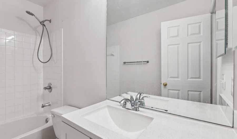 15206 DERBYSHIRE Way, Accokeek, MD 20607 - 4 Beds, 4 Bath