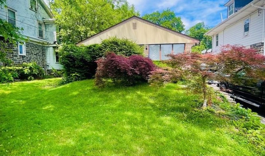 115 E PROVIDENCE Rd, Aldan, PA 19018 - 4 Beds, 2 Bath