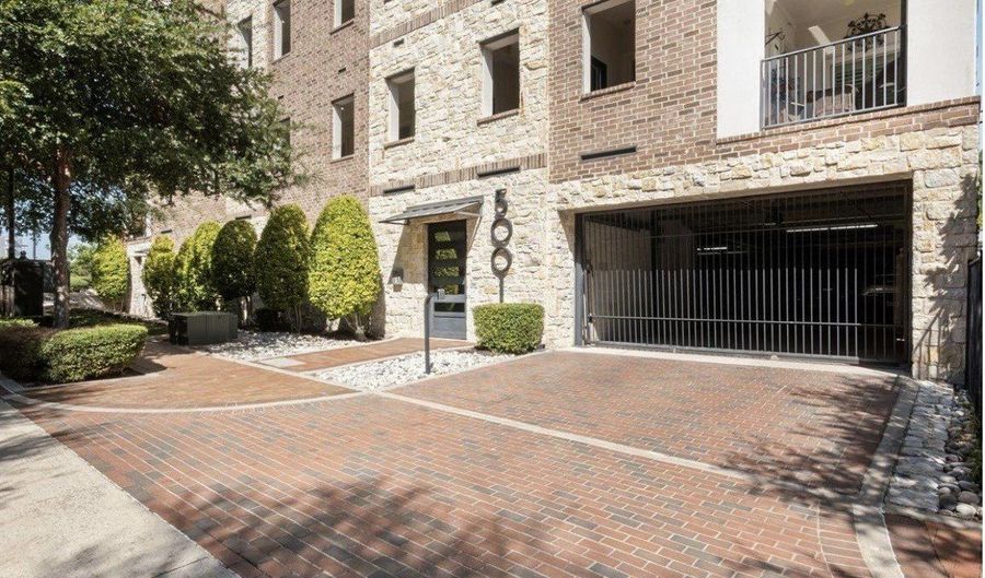 5001 Meridian Ln 2103, Addison, TX 75001 - 2 Beds, 3 Bath