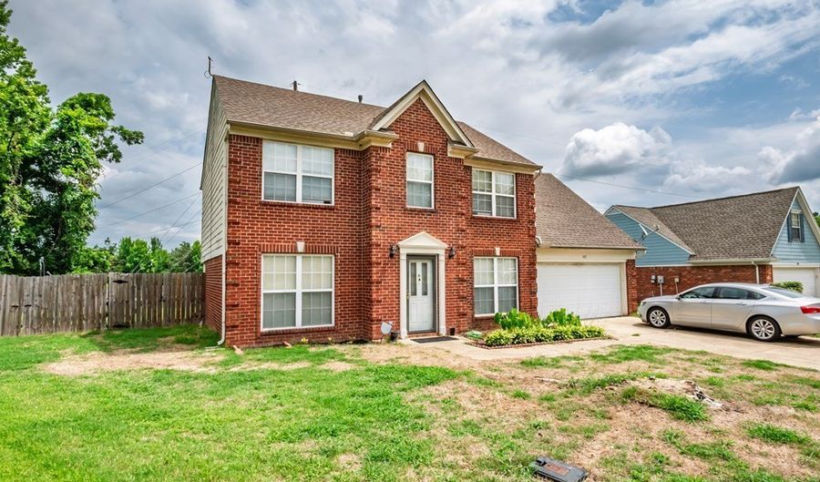 107 Sunrise Cv, Batesville, MS 38606 - 4 Beds, 3 Bath