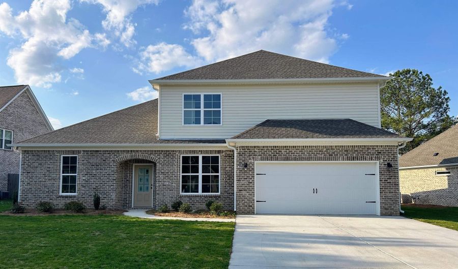 301 WYNLAKE Dr, Alabaster, AL 35007 - 5 Beds, 4 Bath