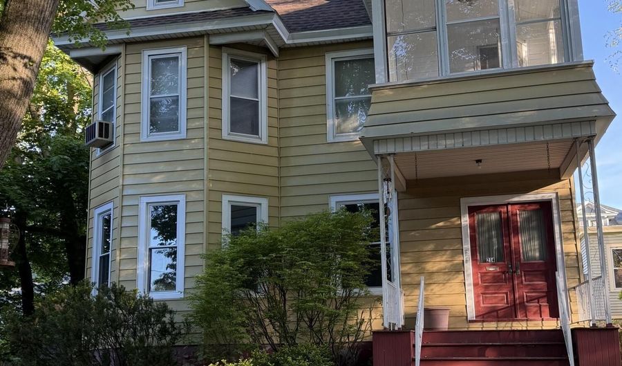 214 Market St Floor 1, Amsterdam, NY 12010 - 3 Beds, 2 Bath