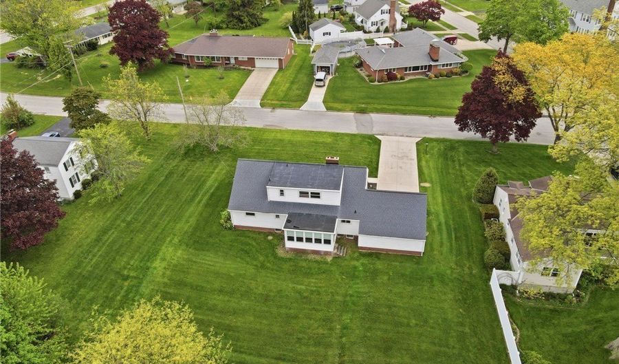1416 W 64th St, Ashtabula, OH 44004 - 4 Beds, 3 Bath