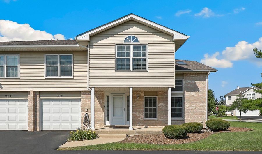 12521 S Central Park Ave, Alsip, IL 60803 - 2 Beds, 2 Bath