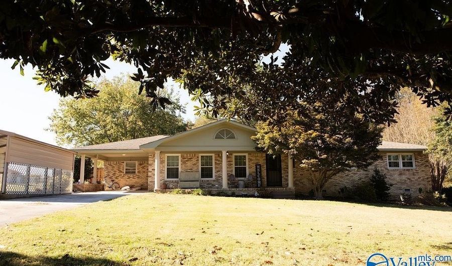 255 Mobbs School Rd, Arab, AL 35016 - 3 Beds, 2 Bath