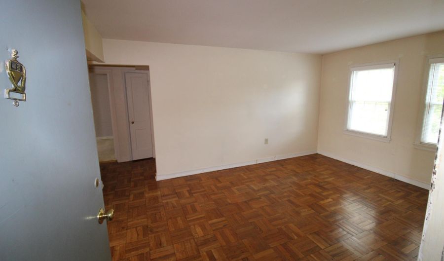 1413 BELLE VIEW Blvd C2, Alexandria, VA 22307 - 2 Beds, 1 Bath