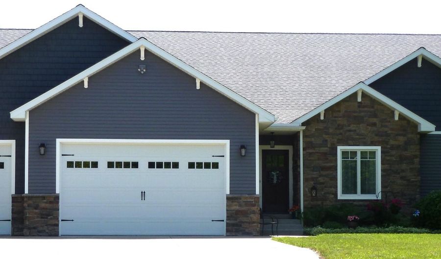 2615 Lakewood Dr, Alpena, MI 49707 - 3 Beds, 3 Bath