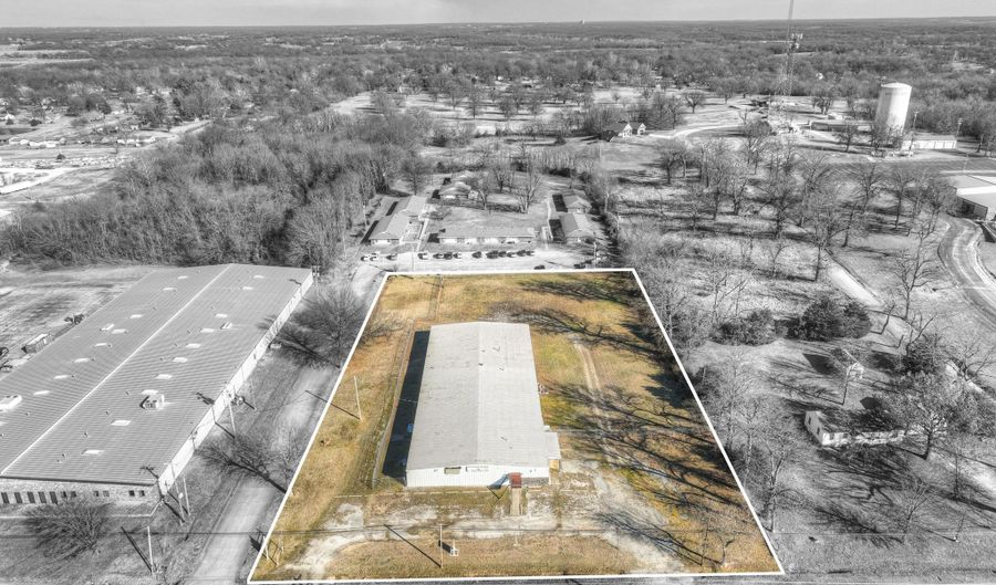 2800 Roberts Rd, Baxter Springs, KS 66713 - 0 Beds, 0 Bath