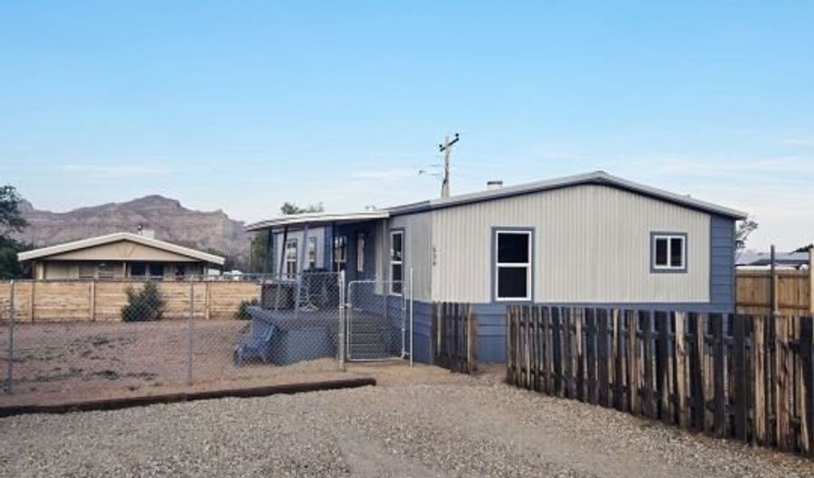 530 N Jonathan Edwards, Big Water, UT 84741 - 3 Beds, 2 Bath