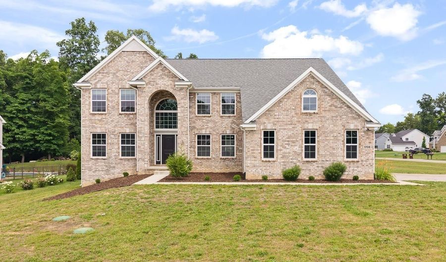 1708 Nicholas Ln, Adrian, MI 49221 - 4 Beds, 4 Bath