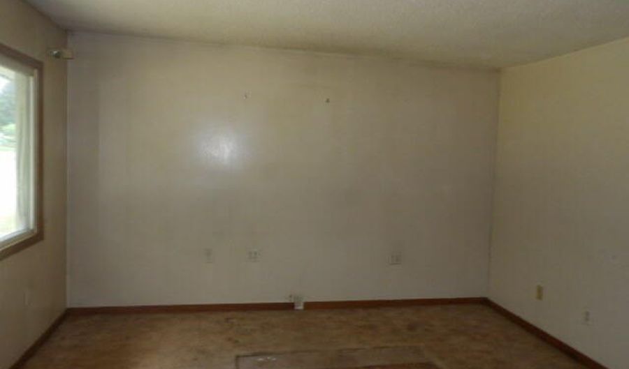 24400 H Dr N, Albion, MI 49224 - 3 Beds, 1 Bath