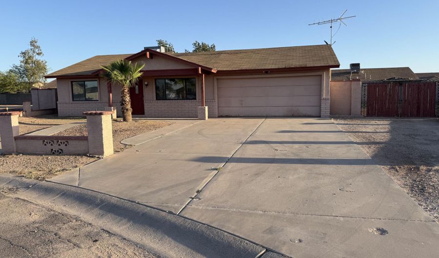 9957 W PACIFICO Dr, Arizona City, AZ 85123 - 2 Beds, 2 Bath