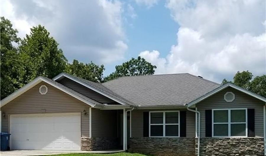 123 Granshire Dr, Bella Vista, AR 72714 - 3 Beds, 2 Bath