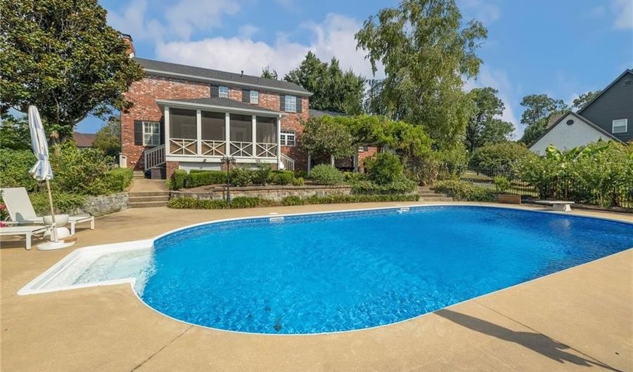 1811 El Contento Cir, Bentonville, AR 72712 - 3 Beds, 3 Bath