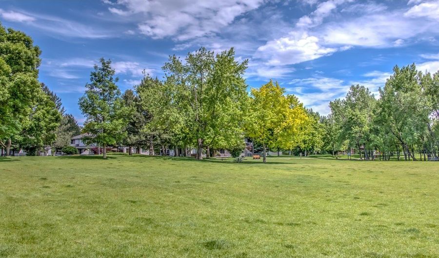 6071 Chelsea Manor Ct, Boulder, CO 80301 - 4 Beds, 4 Bath