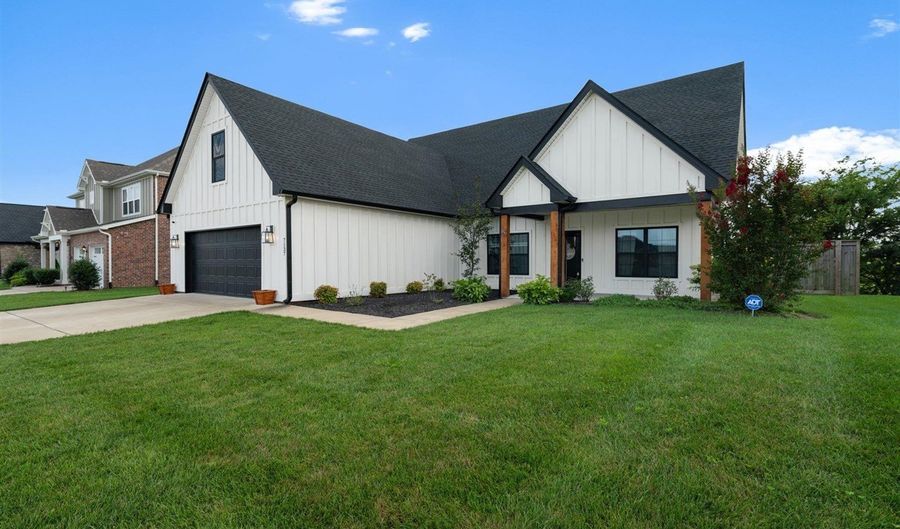 7137 Hilliard Cir, Alvaton, KY 42122 - 4 Beds, 3 Bath
