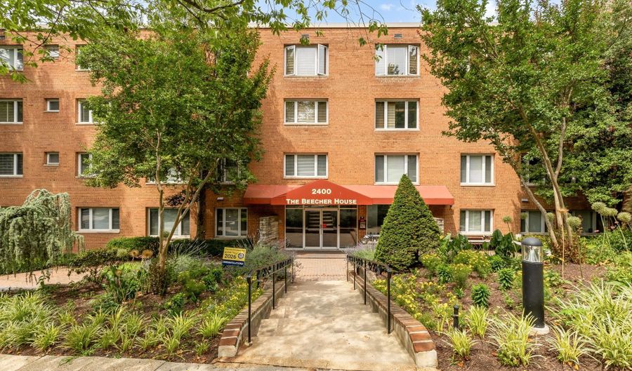 2400 41ST St NW 212, Washington, DC 20007 - 1 Beds, 1 Bath
