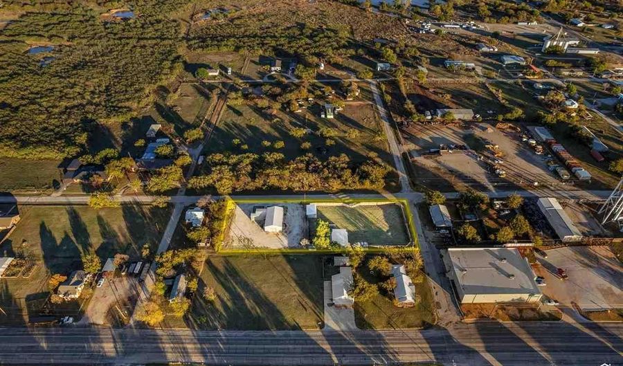 305 N SYCAMORE St, Archer City, TX 76351 - 0 Beds, 0 Bath