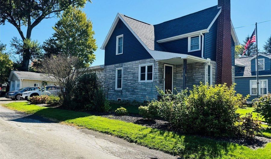 22 CHERRY St, Albion, PA 16401 - 3 Beds, 3 Bath
