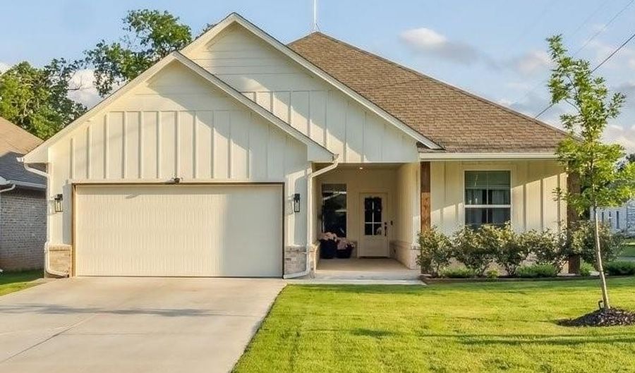 124 W 5th St, Arcadia, OK 73007 - 4 Beds, 2 Bath