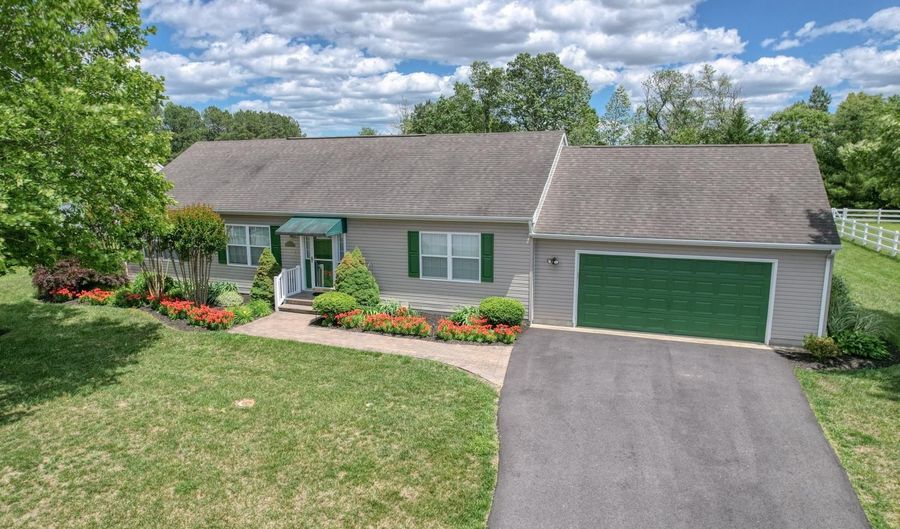 30194 REGATTA BAY Blvd, Lewes, DE 19958 - 3 Beds, 2 Bath