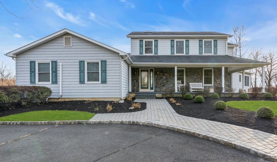 113 Arneytown Hornerstown Rd, Allentown, NJ 08501 - 4 Beds, 4 Bath