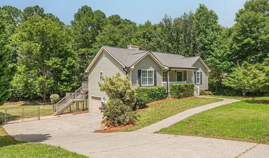 22 Northridge Dr NW, Adairsville, GA 30103 - 4 Beds, 2 Bath