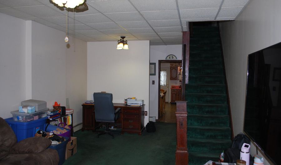 254 E South St, Allentown, PA 18109 - 3 Beds, 2 Bath