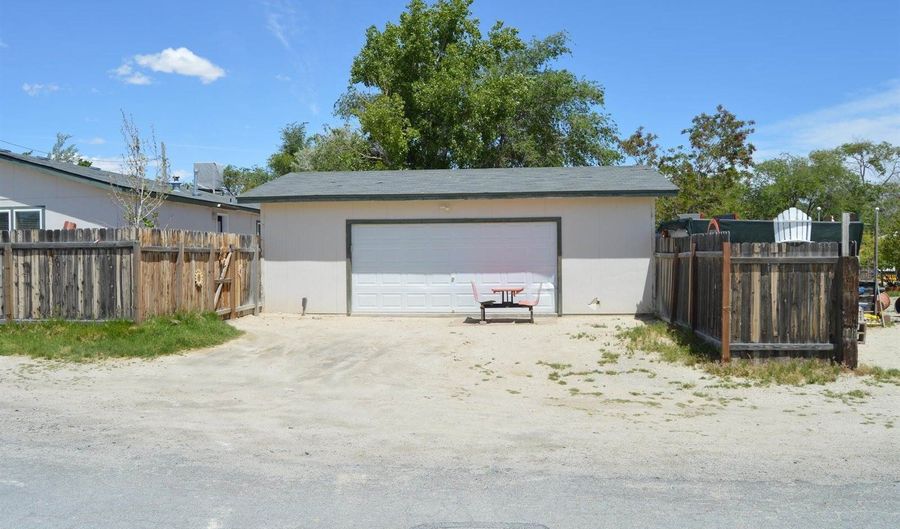255 Elm St, Gerlach, NV 89412 - 3 Beds, 2 Bath