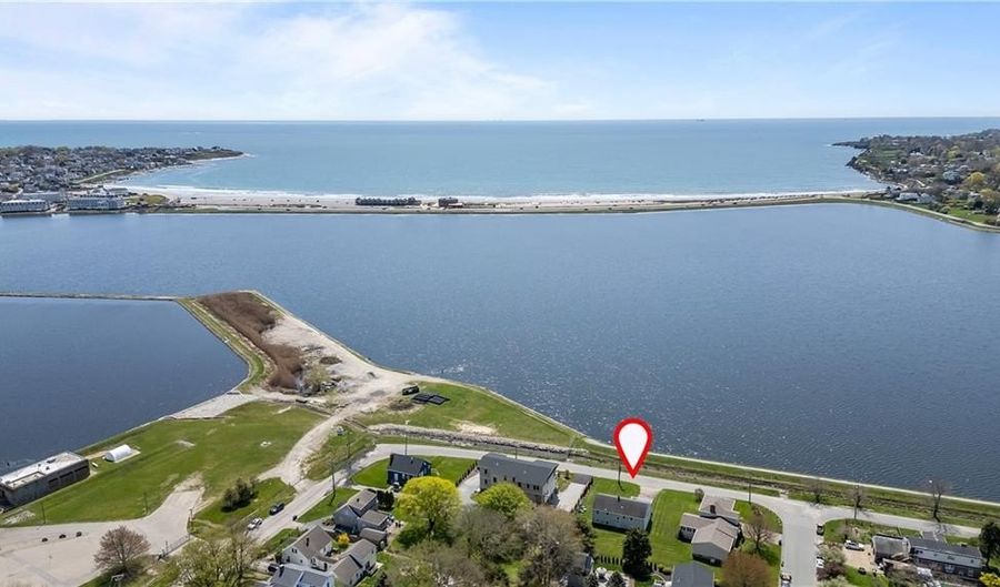 78 Ellery Rd, Newport, RI 02840 - 3 Beds, 2 Bath