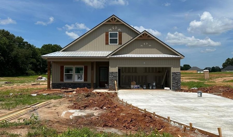 212 Woodham Rd, Ashford, AL 36312 - 4 Beds, 2 Bath