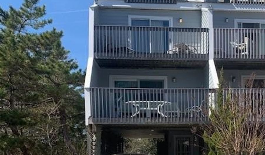 29000 INDIAN HARBOR Dr 32, Bethany Beach, DE 19930 - 4 Beds, 3 Bath