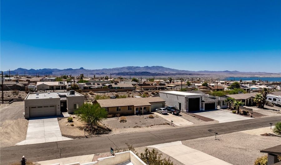 2329 Barranca Dr, Lake Havasu City, AZ 86403 - 2 Beds, 2 Bath