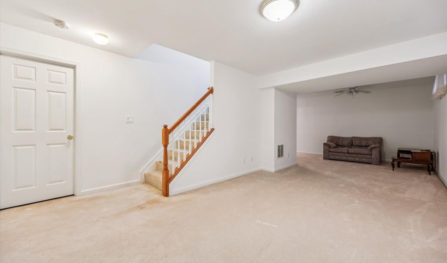 18901 FESTIVAL Dr, Boyds, MD 20841 - 4 Beds, 4 Bath