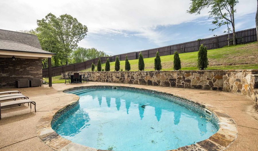 12877 SHANE HOLLOW Dr, Arlington, TN 38002 - 5 Beds, 3 Bath